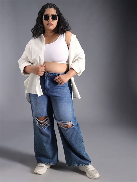 Women Plus Size Relaxed Fit Pure Cotton High-Rise Light Fade Jeans ...