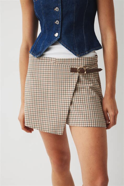 Women's Beige/Checked Wrap skort | H&M IN