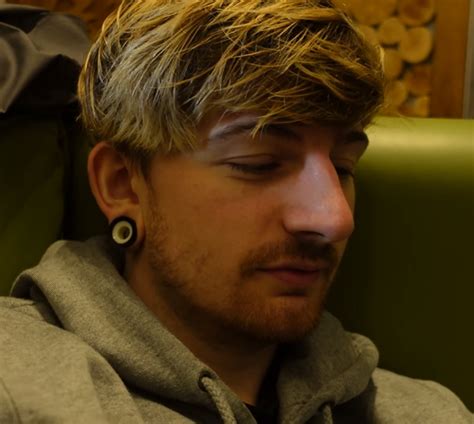 8-Bitryan Out Last 的图像结果