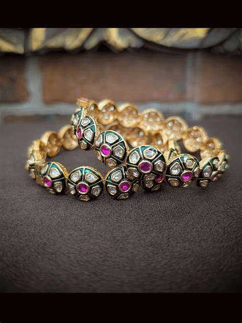 Buy kada Bangles Online for Women | Buy Pacheli Online in India