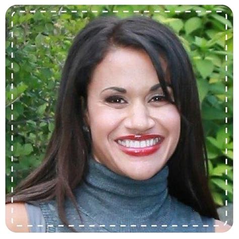 Born To Be Me (The Sisterhood Folios Book 2) eBook : Starr Taylor ...