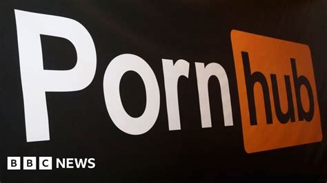 Pornhub: Mastercard reviews links with pornography site - BBC News
