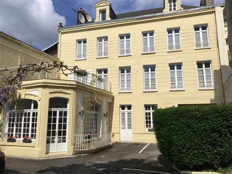 HÔTEL LES COULISSES DU THÉÂTRE (Saint-Quentin City) - Hotel Reviews ...