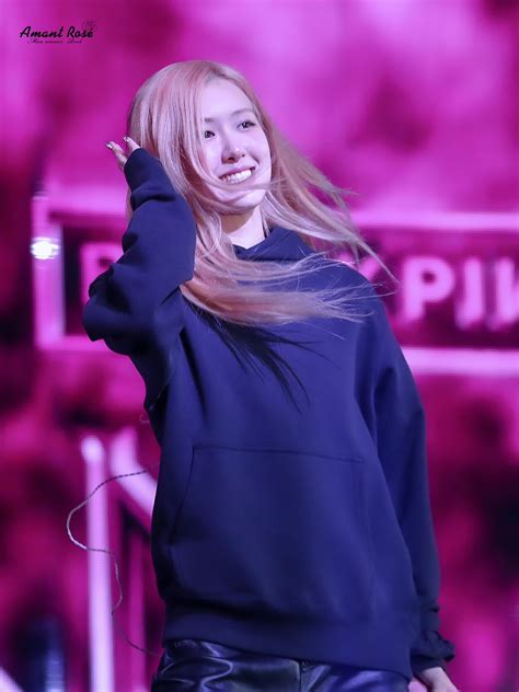 Holy fuck, she's so pretty, it hurts 🥵 : r/BlackpinkFap