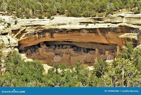 Butler Wash Anasazi Ruins stockfoto. Bild von anasazi - 103005286