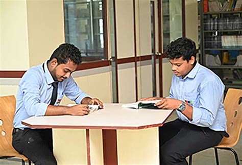 Explore the Library | KPS Polytechnic College