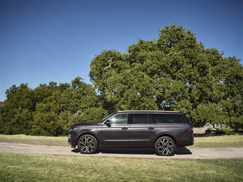 Spotlight: 2025 Lincoln Navigator Black Label Special Edition