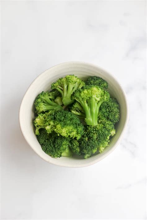 How To Boil Broccoli: A 5 Minute Step-By-Step Guide