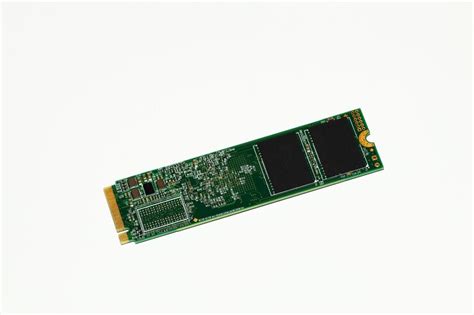 Nvme m.2 512 gb ssd disk chip | Premium Photo