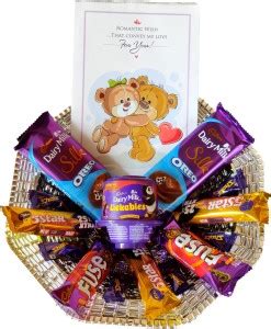 Cadbury Valentine's Day Special Gift Hamper With Love Card | Chocolates ...