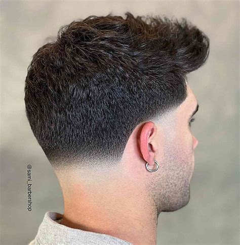 Skin Fade Taper Short Hair - POPULAR MEN'S HAIRCUTS