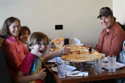 Morningstar Happenings: Picky Pizza Posters - Lucy's New York Style ...