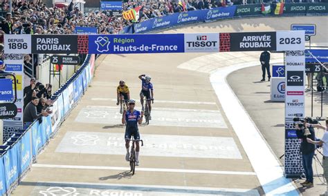 Image result for Paris-Roubaix Finish