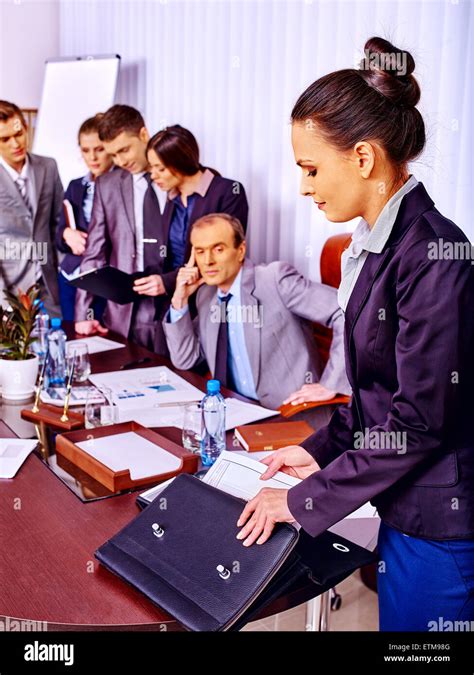 Group of Business People 的图像结果