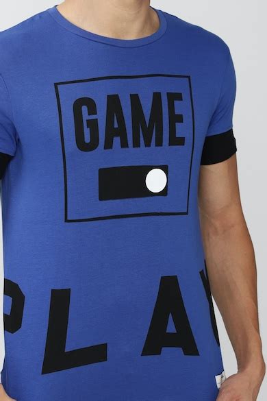 Buy Men Blue Graphic Print Round Crew Neck Crew Neck T-shirt Online ...