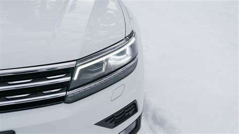 Download wallpaper 3840x2160 volkswagen tiguan, volkswagen, car, white ...