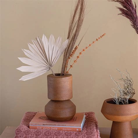 Terracotta Floor Vase – The Green House