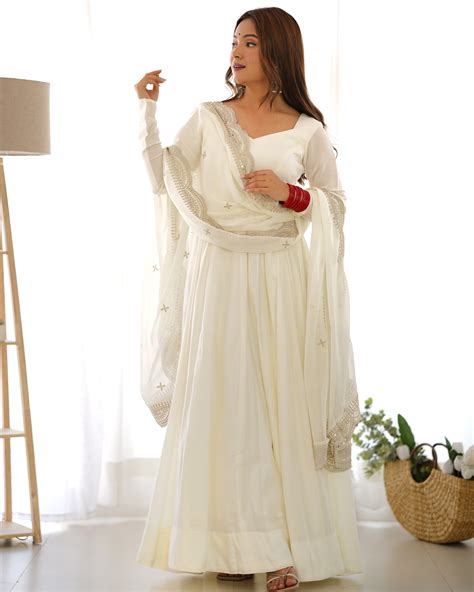 Women's Beautiful Solid Roman Silk Chanderi Fabric Flared Anarkali Pant ...