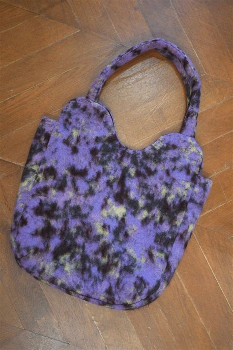 【kota gushiken】Heart-ish Acupuncture Chest Pillow Bag -Purple- | loop