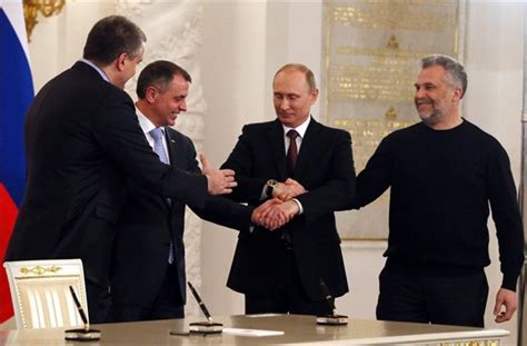 俄总统普京就克里米亚独立并加入俄罗斯演讲_军事_环球网