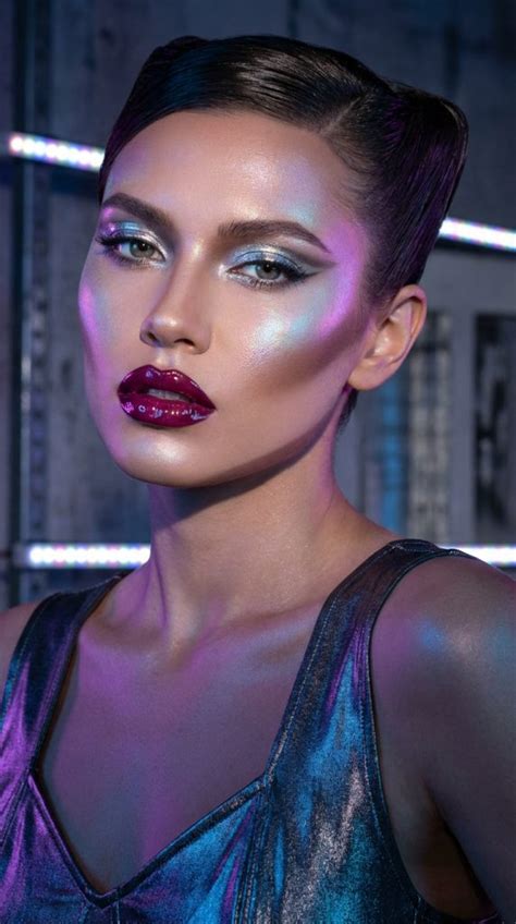 Glitchy Glam Makeup Ideas