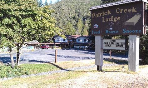 PATRICK CREEK HISTORIC LODGE (Gasquet) - All-inclusive Resort Reviews ...
