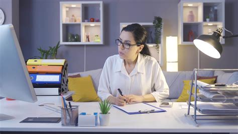 Busy Working Woman 的图像结果