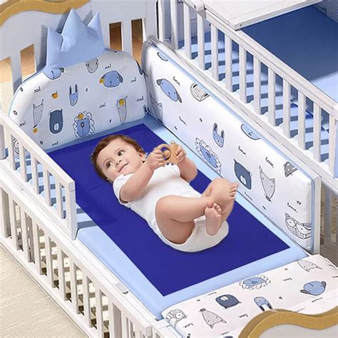 Bed Protector Mat for Newborns - StarAndDaisy