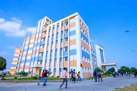 VIT Bhopal University Contact Number, Address & Map - CollegeBatch.com