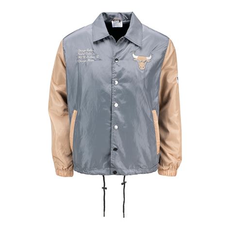 Chicago Bulls Jackets – Official Chicago Bulls Store