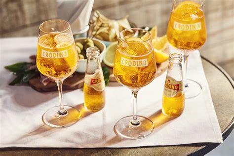 Crodino: Το πιο εμβληματικό απεριτίφ χωρίς αλκοόλ! - BitterBooze