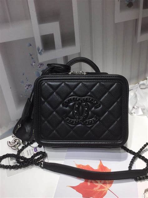 Chanel bag.Our bags are completely 1:1 replicas of the original, we ...