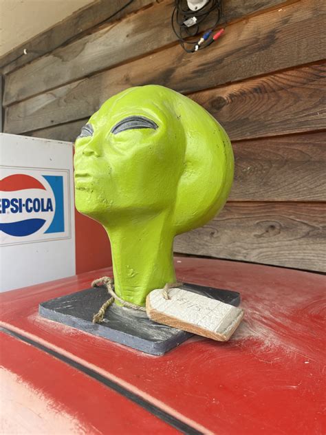 Alien Headlis Type Beat 的图像结果