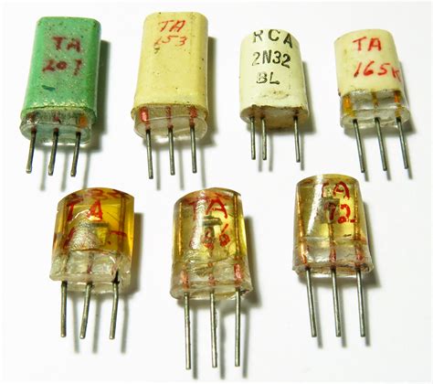 Image result for 1st Ever Transistor Array