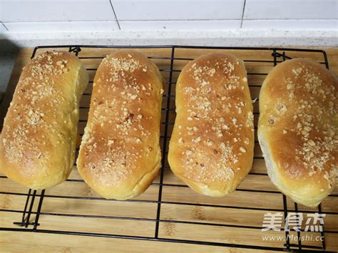 【哈斯面包的做法,哈斯面包的家常做法】美食杰菜谱做法大全