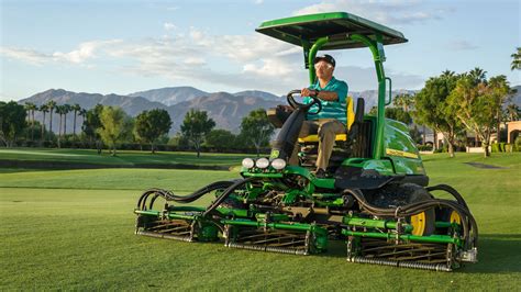 John Deere Golf Course Mowers | Golf Course Equipment | AFGRI
