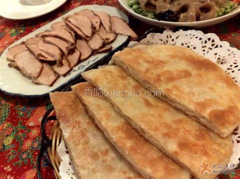 沈阳李连贵熏肉大饼_沈阳李连贵熏肉大饼的做法 - 辽宁特色小吃 - 香哈网