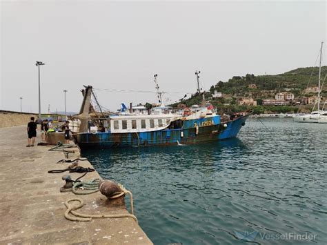 BARRACUDA, Fishing vessel - Details and current position - MMSI ...
