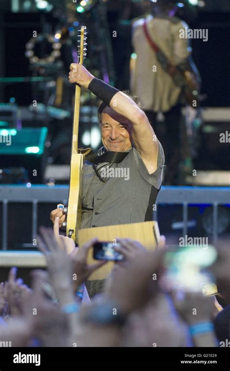 Image result for Bruce Springsteen Concert 2016