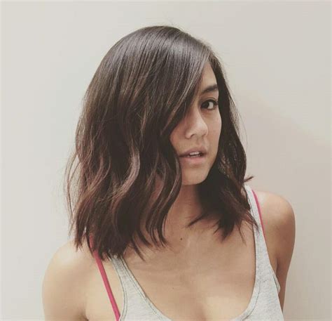 collarbone length wavy hairstyles