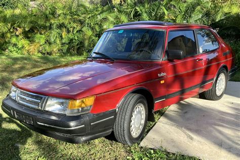 1989 Saab 900 Turbo VIN YS3AL36L5K3021452 | Hagerty Valuation Tools