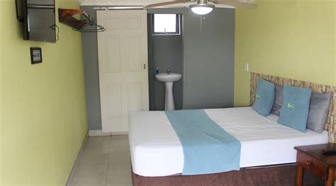 THE GREEN APPLE LODGE (Verulam) - Hotel Reviews & Photos - Tripadvisor