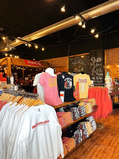 Barefoot Campus Outfitter - Discover Ames