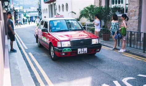 香港出租车车牌价值800多万，有钱还买不到，网友：回报率很高！_牌照