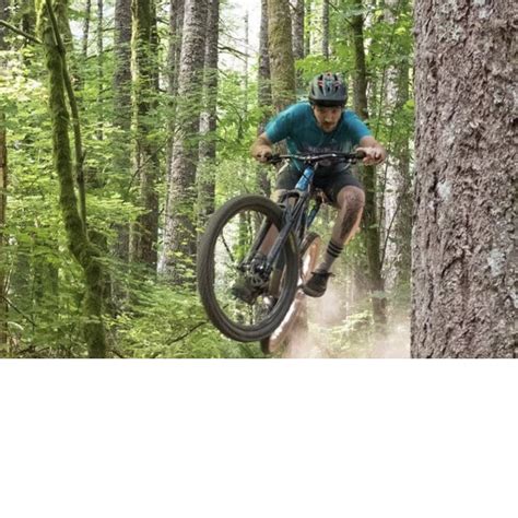 Rónán Dunne Talks About injury, Recovery, and Red Bull Hardline 2025 - BikeMag