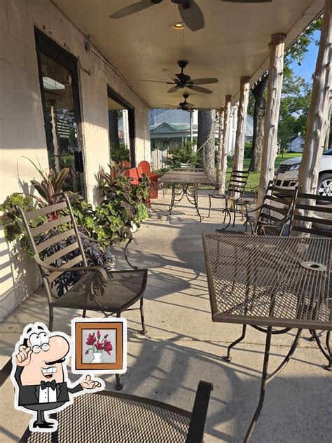 Wolf River Cafe, Rossville - Restaurant menu, prices and reviews