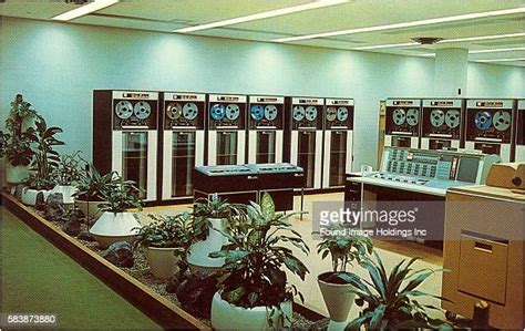 1950s Computer 的图像结果