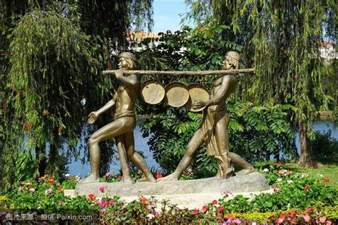 在选择贵阳雕塑公司园林雕塑时应注意哪些问题 -贵州朋和文化景观雕塑设计