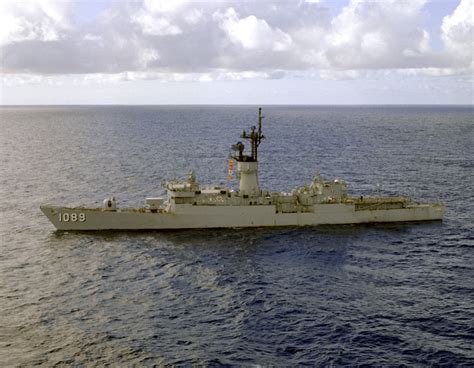 The U.S. Navy Knox-class frigate USS Jesse L. Brown (FF-1089) off ...