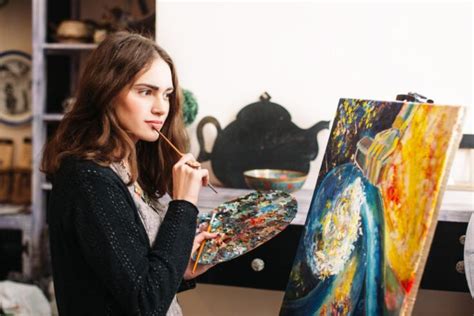 17 Different Types of Painting Jobs (Career Opportunities) - CheddarDen